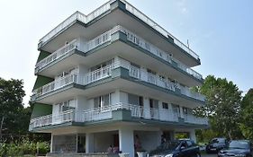 Prado Apartments